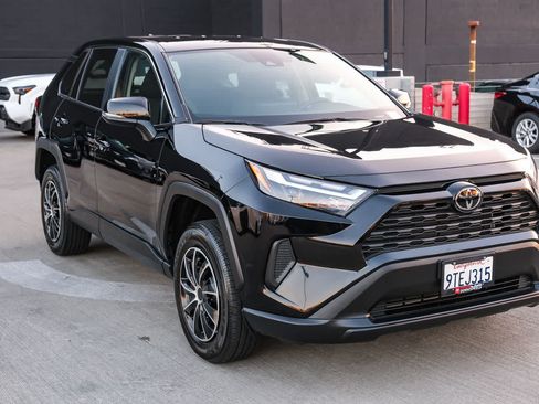 Certified 2025 Toyota RAV4 LE FWD image 3