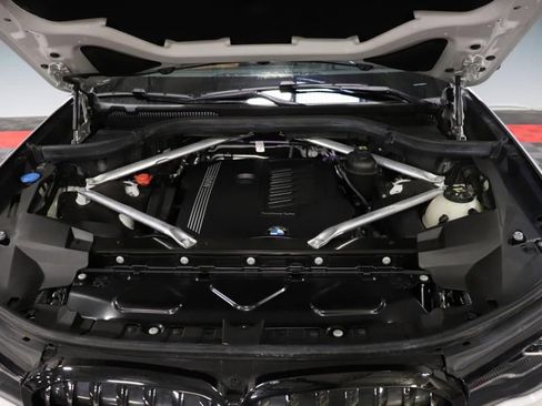 Used 2021 BMW X7 xDrive40i w/ M Sport Package image 90