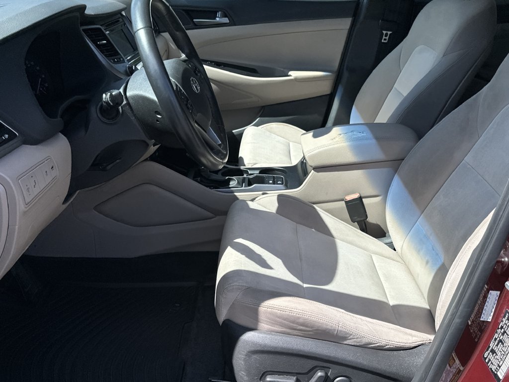 Used 2017 Hyundai Tucson Sport FWD image 14
