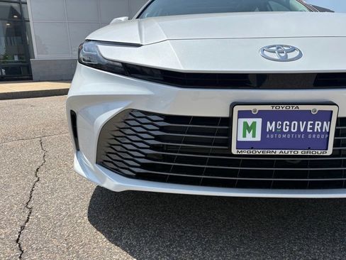 New 2026 Toyota Camry XLE AWD/4WD image 8
