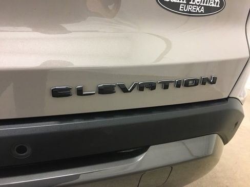 Used 2025 GMC Terrain Elevation image 13