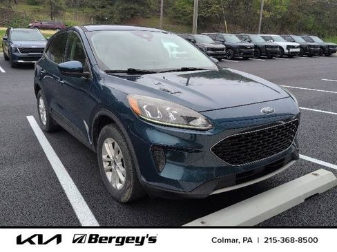 Used 2020 Ford Escape SE AWD/4WD image 3