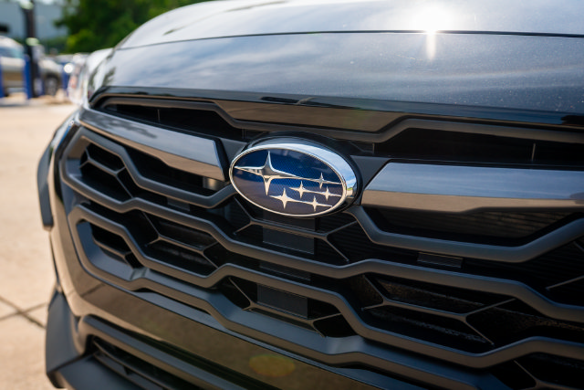Certified 2025 Subaru Crosstrek 2.5i Premium AWD/4WD image 13