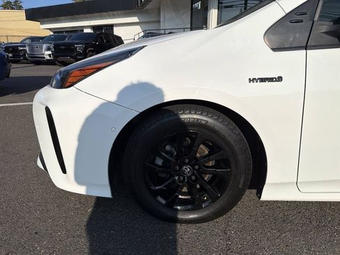 Used 2022 Toyota Prius AWD image 13
