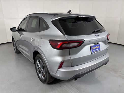 Used 2024 Ford Escape ST-Line image 6