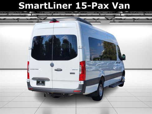 Used 2024 Mercedes-Benz Sprinter 3500 image 9