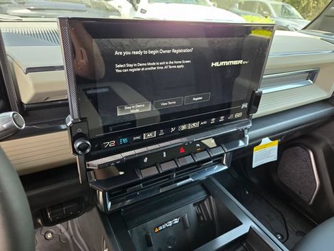 New 2026 GMC Hummer EV SUV AWD/4WD image 25