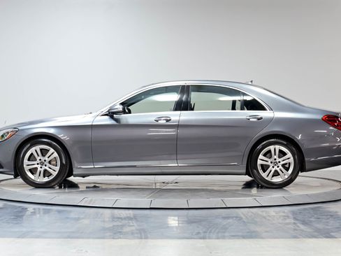 Used 2019 Mercedes-Benz S 560 4MATIC Sedan w/ Premium Package image 45