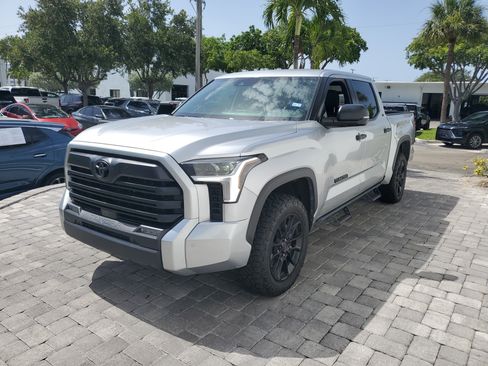 Used 2026 Toyota Tundra SR5 w/ SR5 Convenience Package AWD/4WD image 3