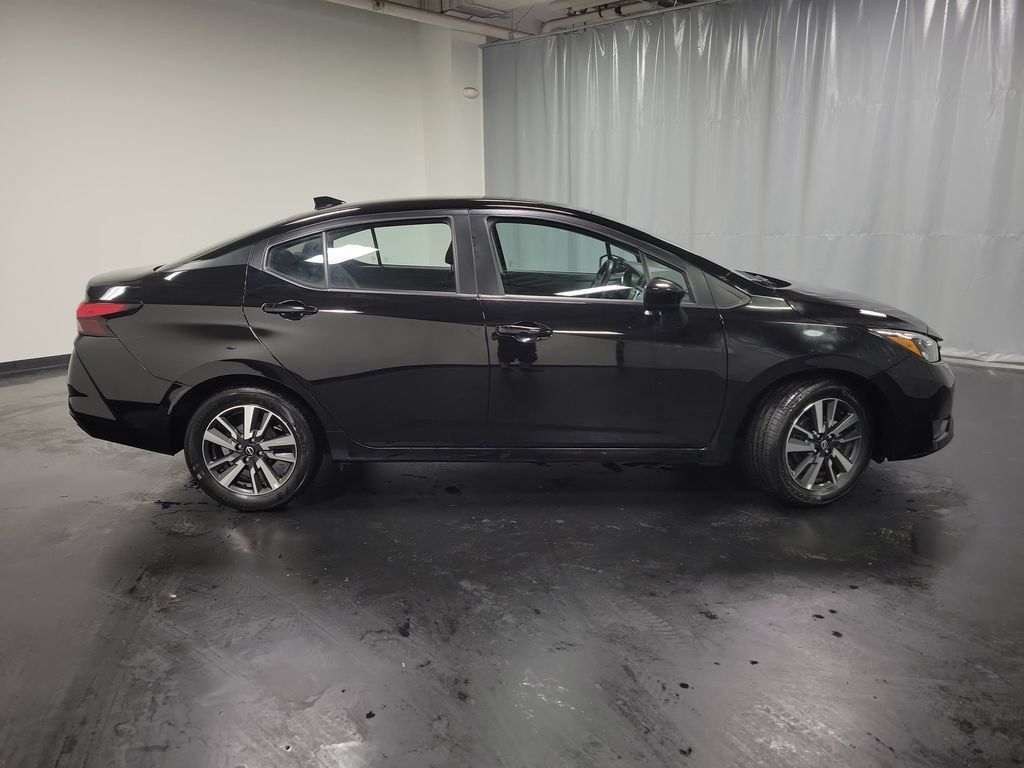 Used 2025 Nissan Versa SV FWD image 10
