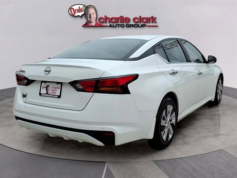 Used 2023 Nissan Altima 2.5 S image 5