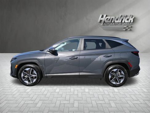 Used 2025 Hyundai Tucson SEL FWD image 7