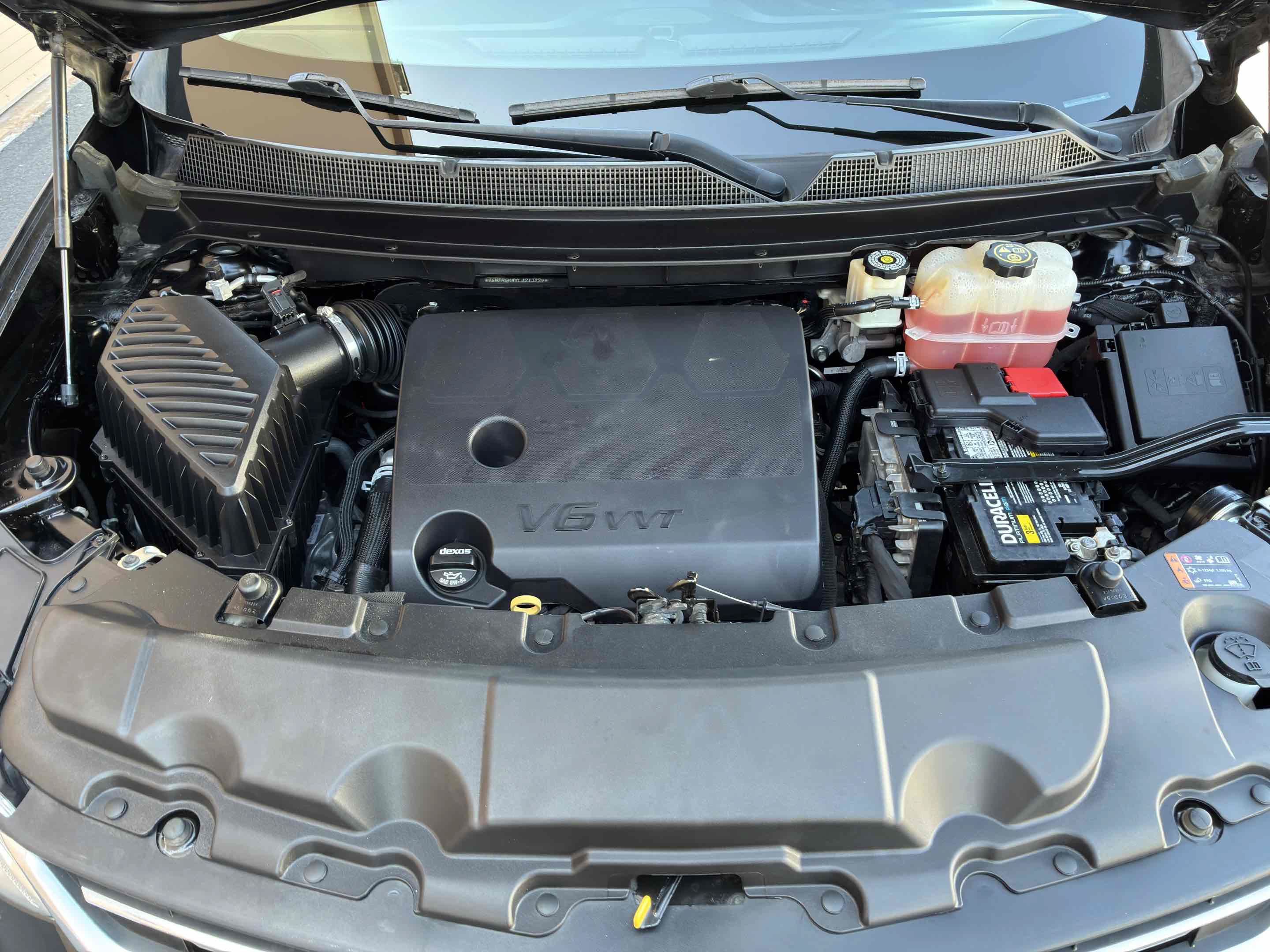 Used 2020 Chevrolet Traverse LT FWD image 57