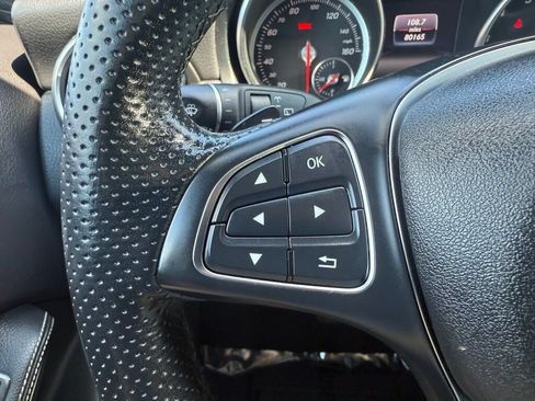 Used 2019 Mercedes-Benz GLA 250 4MATIC image 13