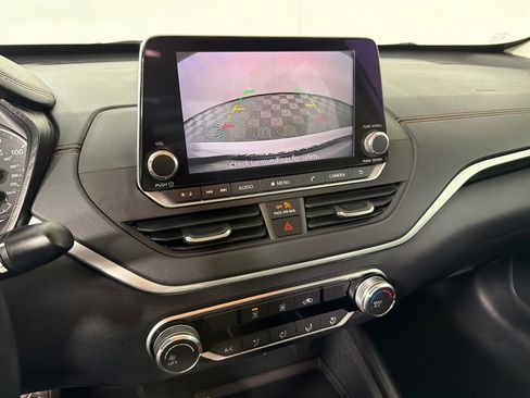 Used 2021 Nissan Altima 2.5 SR FWD image 17