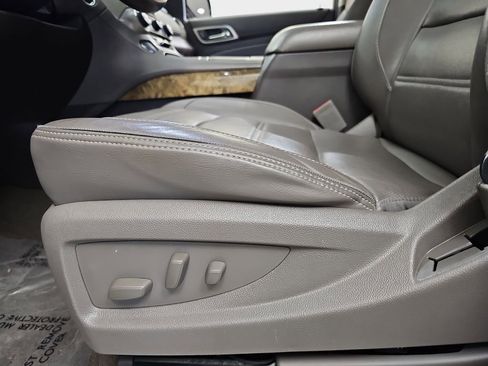 Used 2017 GMC Yukon XL Denali w/ Open Road Package image 32