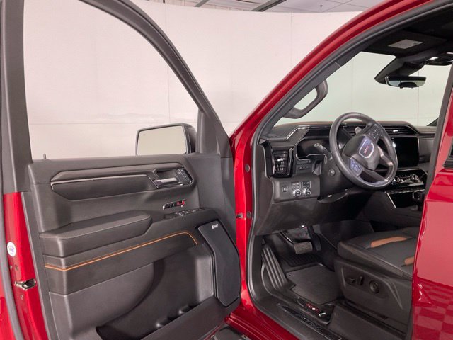 Used 2024 GMC Sierra 1500 AT4 w/ Technology Package AWD/4WD image 27