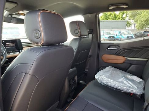 New 2026 GMC Canyon AT4 AWD/4WD image 10
