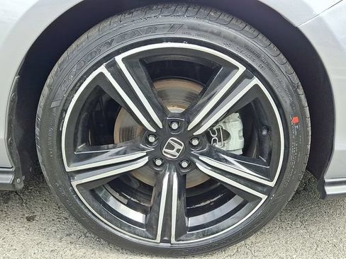 Used 2024 Honda Accord Sport image 8