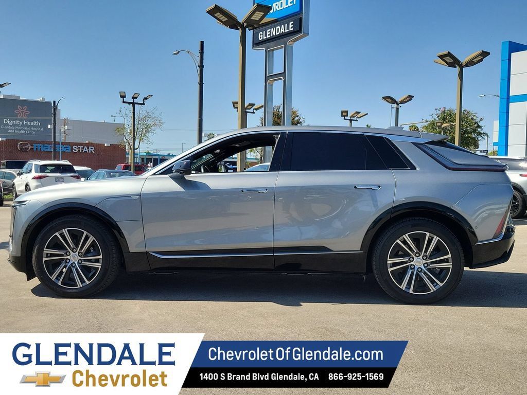 Used 2024 Cadillac Lyriq Luxury RWD image 6