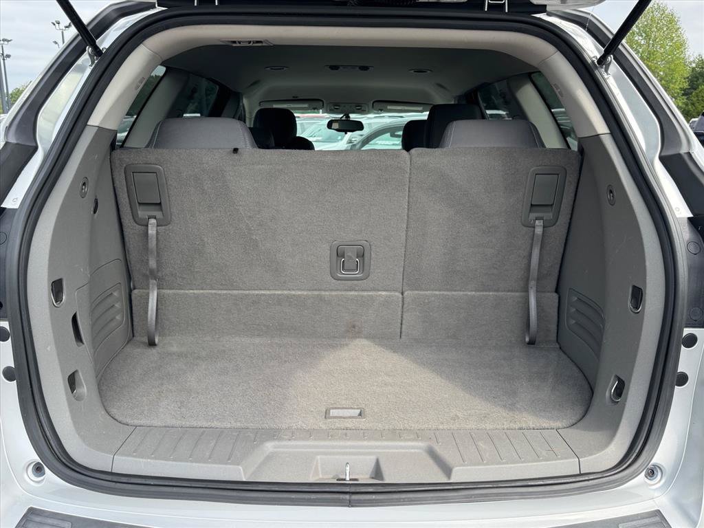 Used 2015 Chevrolet Traverse LT FWD image 10