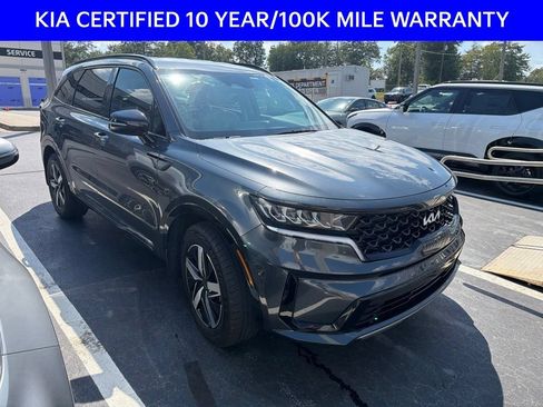 Certified 2023 Kia Sorento S FWD image 1