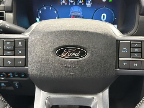 Used 2025 Ford F150 Lariat AWD/4WD image 27