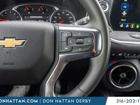 Used 2025 Chevrolet Blazer LT FWD image 12