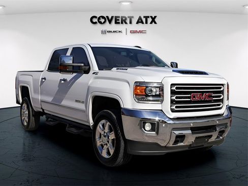 Used 2018 GMC Sierra 2500 SLT w/ Duramax Plus Package image 9