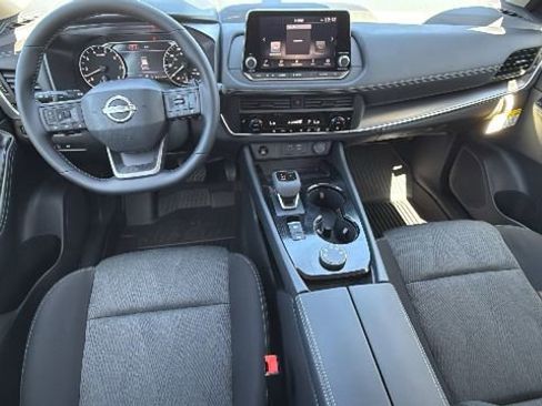 New 2026 Nissan Rogue SV w/ Cold Weather Package AWD/4WD image 26