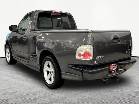 Used 2004 Ford F150 Lightning RWD image 4