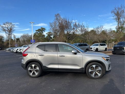 Certified 2023 Volvo XC40 B4 Plus w/ Driver Assist Package image 57