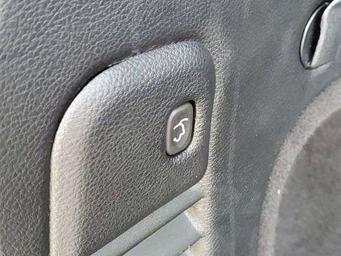 Used 2019 Jeep Grand Cherokee Limited w/ Luxury Group II image 9