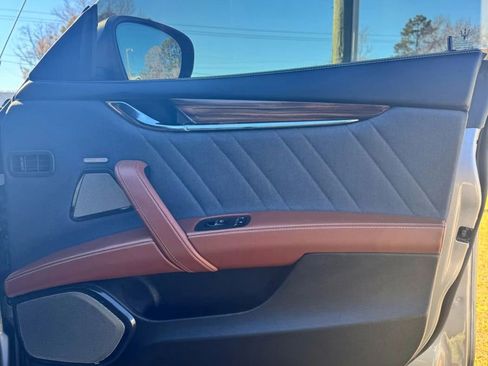 Used 2017 Maserati Quattroporte S GranLusso image 21