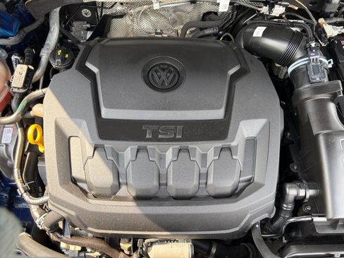 Used 2024 Volkswagen Tiguan SE AWD/4WD image 22