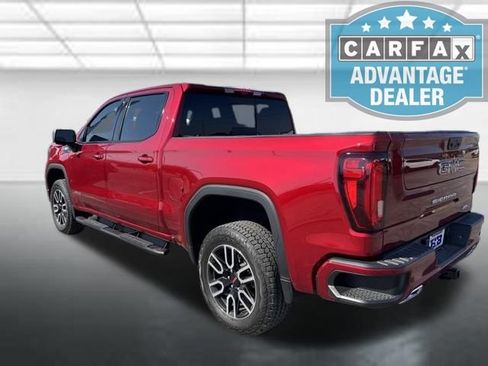 Used 2025 GMC Sierra 1500 AT4 w/ Technology Package AWD/4WD image 4