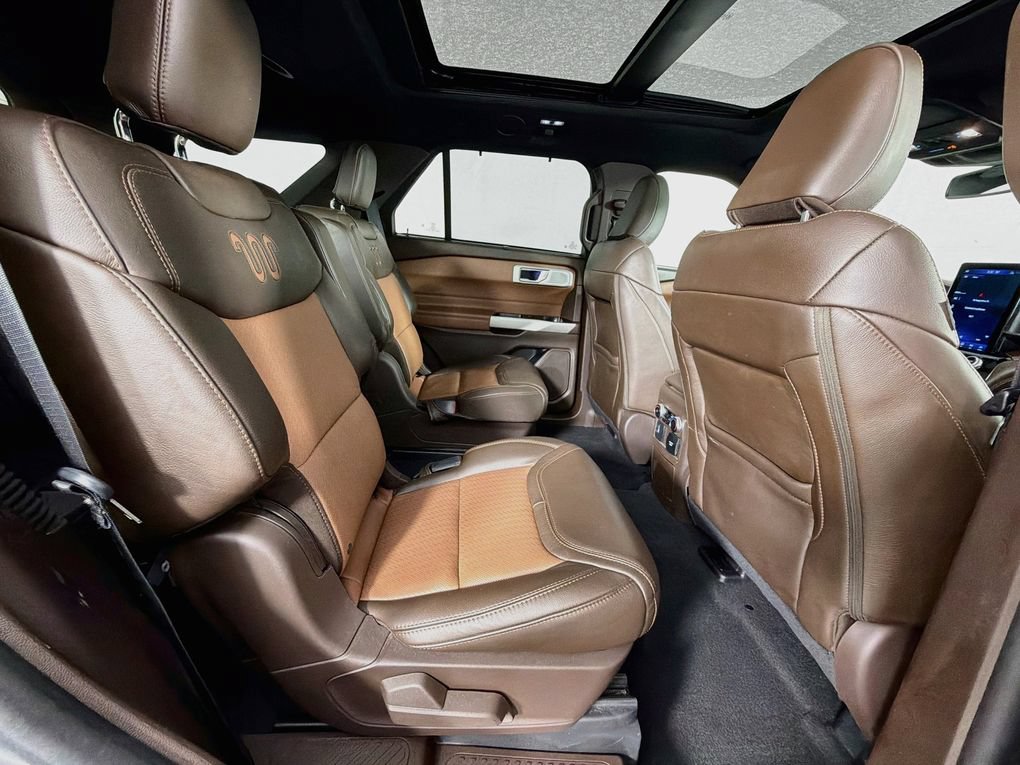 Used 2022 Ford Explorer King Ranch w/ Technology Package AWD/4WD image 28