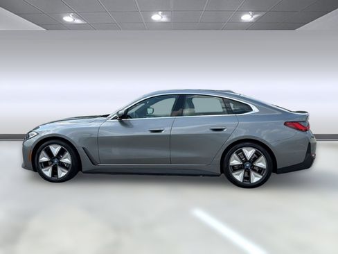 Used 2023 BMW i4 eDrive40 RWD image 2