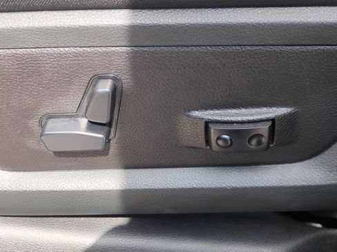 Used 2019 RAM 3500 Laramie image 20