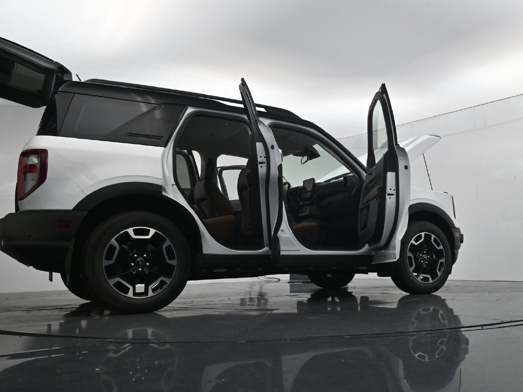 Used 2021 Ford Bronco Sport Outer Banks AWD/4WD image 44