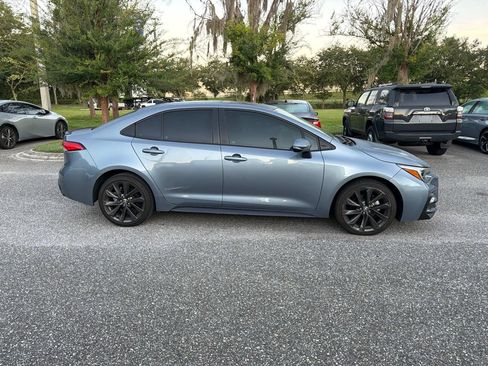 Used 2023 Toyota Corolla SE w/ SE Premium Package FWD image 6
