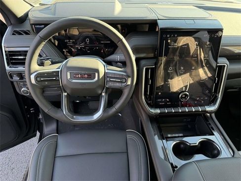 New 2026 GMC Yukon Elevation image 7