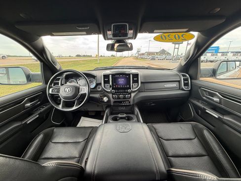 Used 2020 RAM 1500 Laramie w/ Sport Appearance Package AWD/4WD image 15