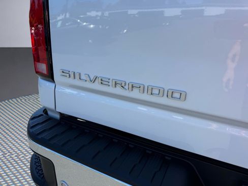 Used 2024 Chevrolet Silverado 2500 LTZ w/ LTZ Plus Package AWD/4WD image 6