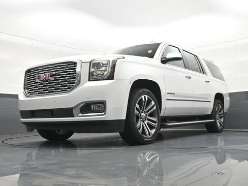 Used 2020 GMC Yukon XL Denali w/ Denali Ultimate Package RWD image 24
