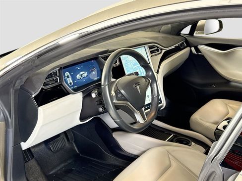 Used 2015 Tesla Model S 85D image 15