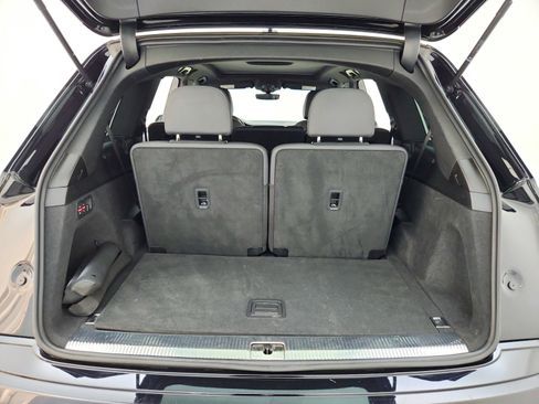 Used 2021 Audi Q7 3.0T Premium Plus w/ Premium Plus Package AWD/4WD image 35