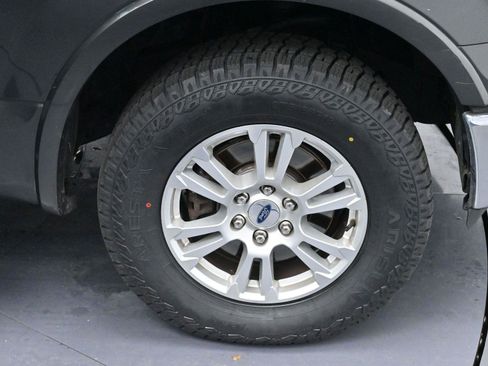 Used 2016 Ford F150 Lariat w/ Trailer Tow Package image 30