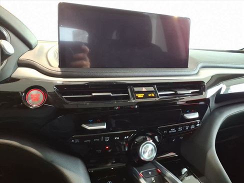 Used 2025 Acura MDX SH-AWD image 13