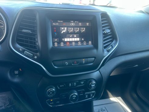 Used 2020 Jeep Cherokee Latitude Lux w/ Quick Order Package 26H Lux AWD/4WD image 22